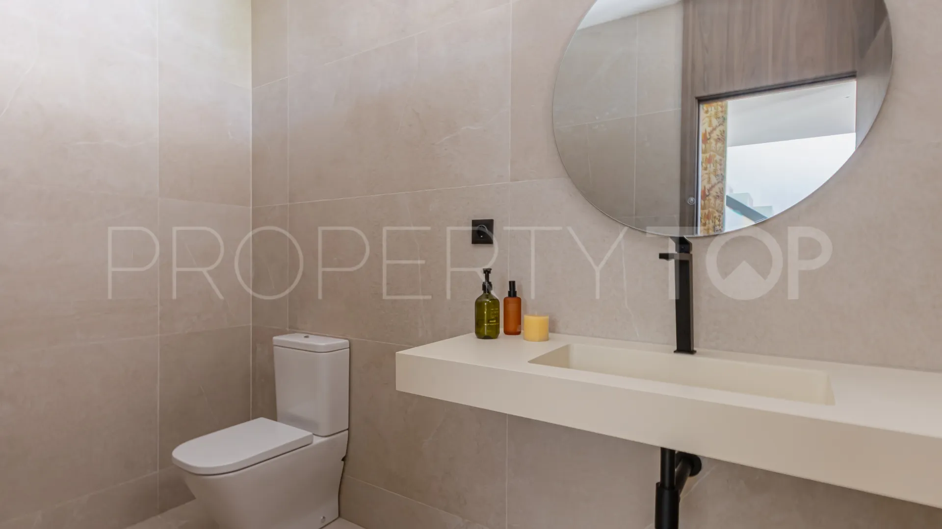 Villa for sale in Zona B with 5 bedrooms