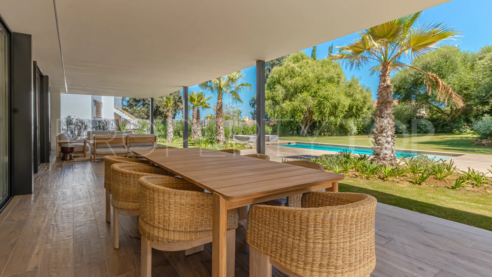 Villa for sale in Zona B with 5 bedrooms