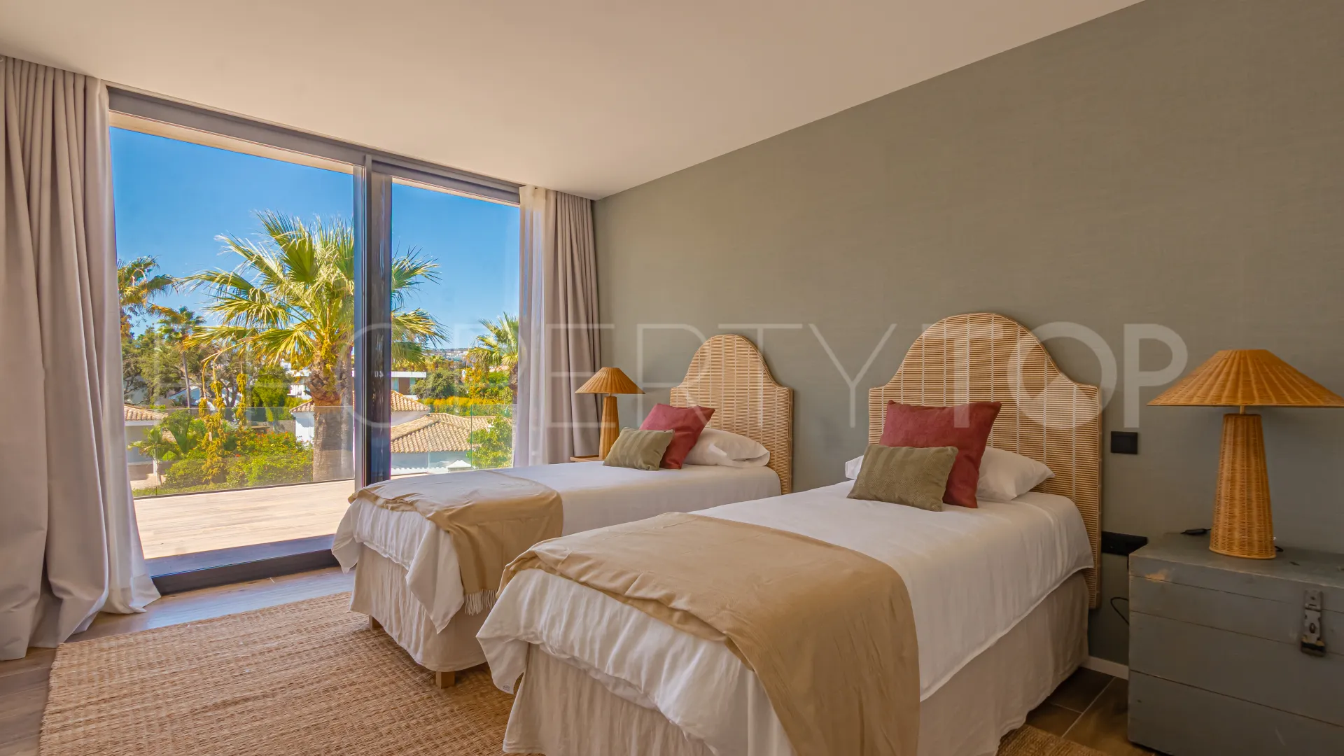 Villa for sale in Zona B with 5 bedrooms
