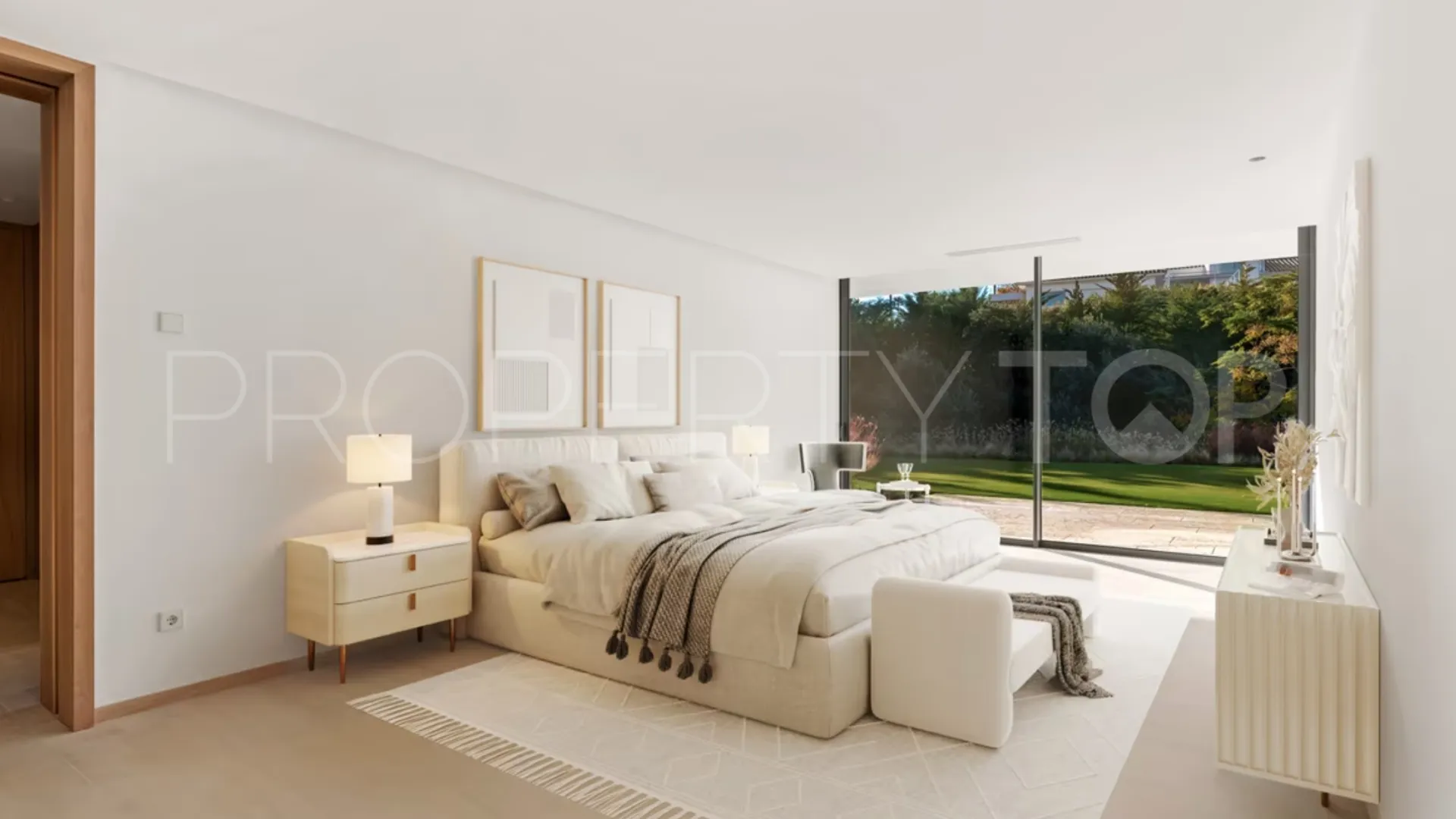 For sale Kings & Queens villa