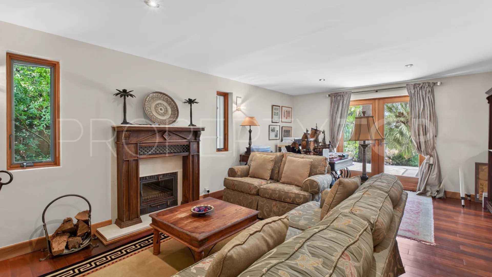 Villa for sale in Zona C with 7 bedrooms
