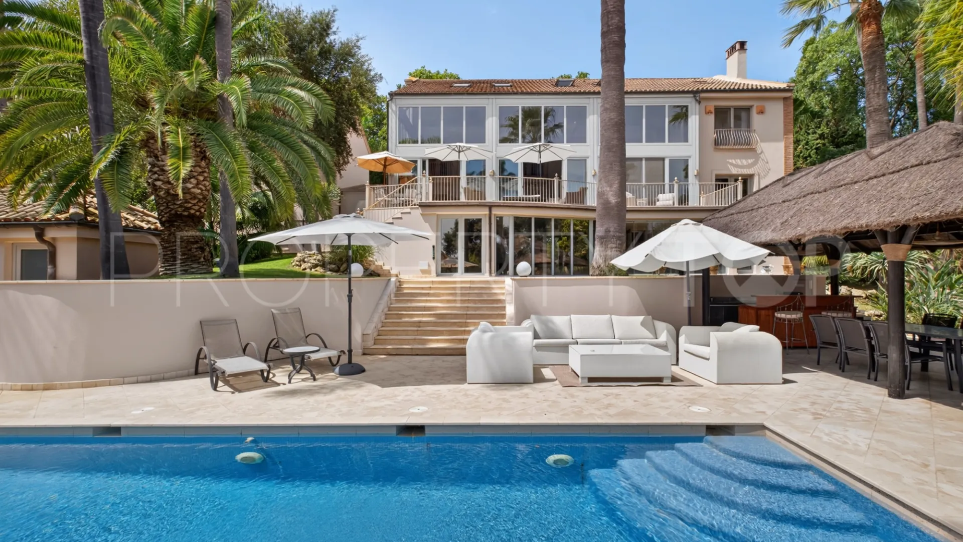 Villa for sale in Zona C with 7 bedrooms