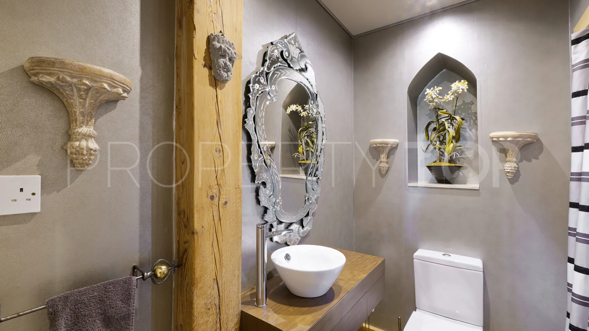 Villa for sale in Zona C with 7 bedrooms