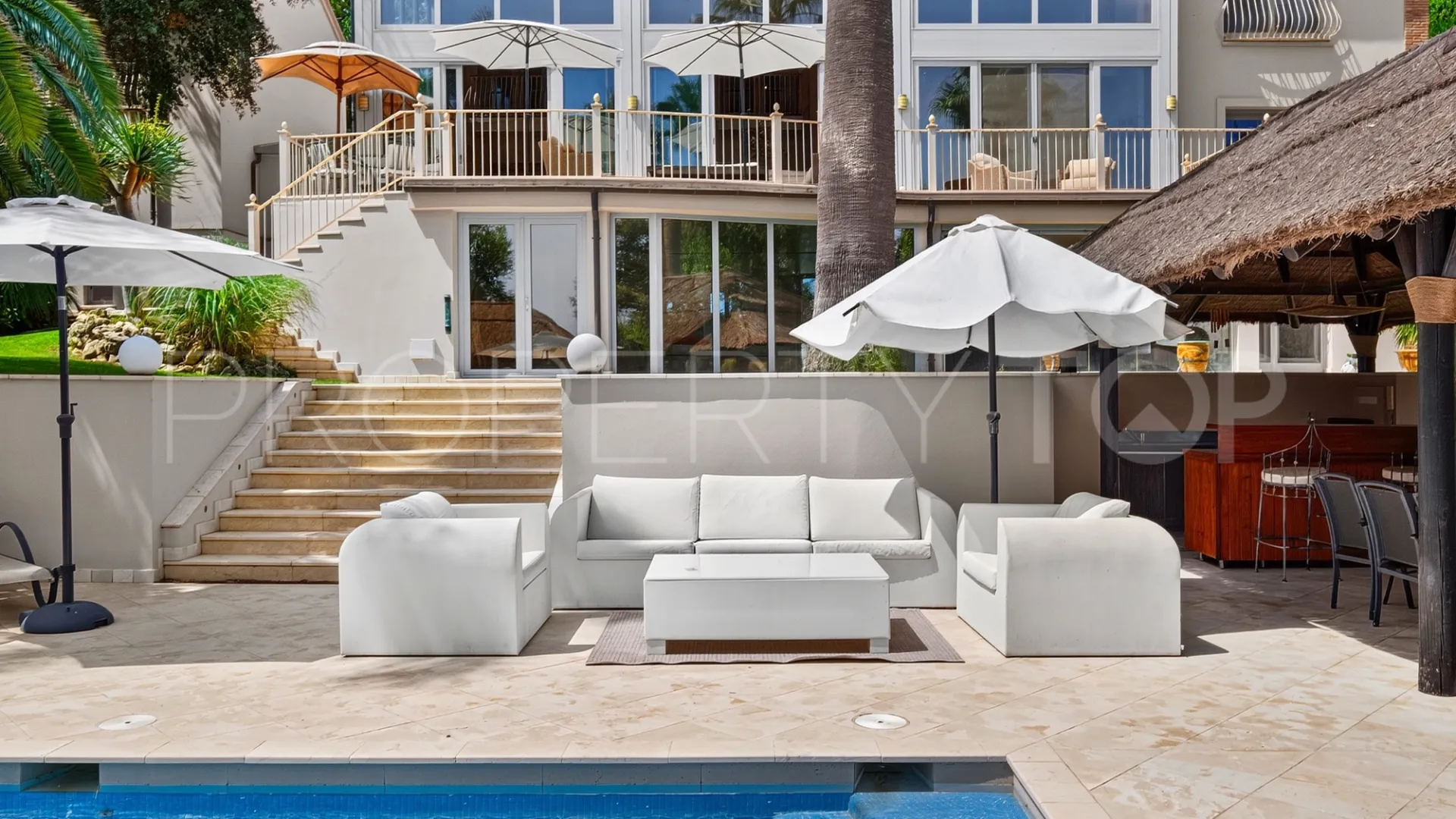 Villa for sale in Zona C with 7 bedrooms