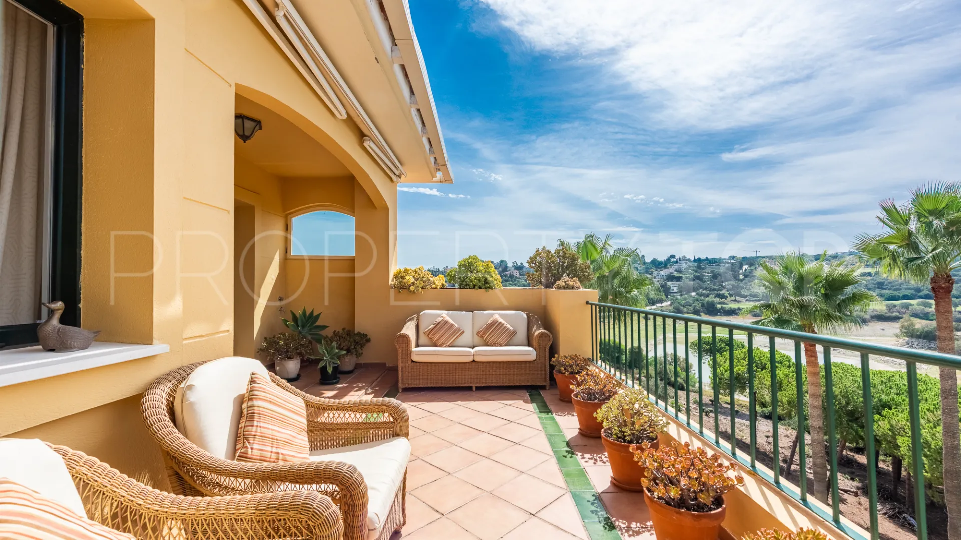 Apartamento con 2 dormitorios en venta en Los Gazules de Almenara