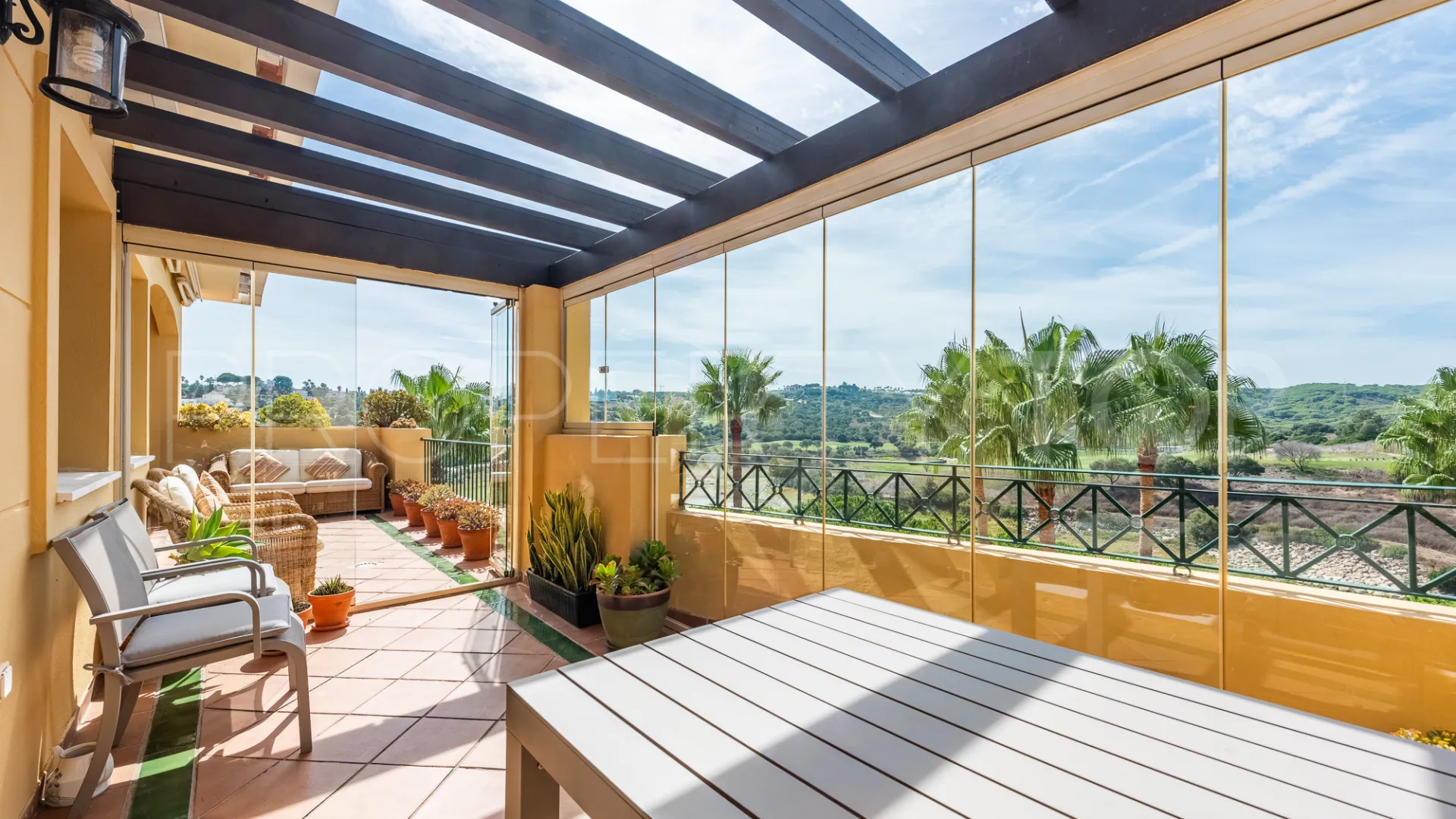 Apartamento con 2 dormitorios en venta en Los Gazules de Almenara