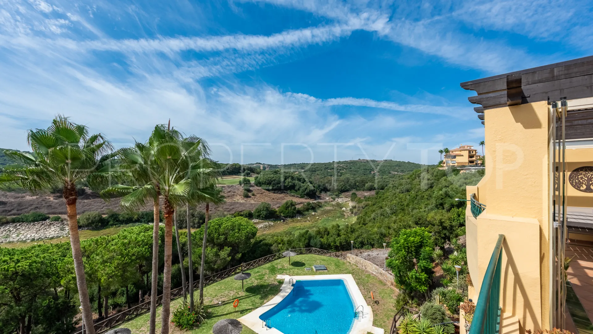 Apartamento con 2 dormitorios en venta en Los Gazules de Almenara
