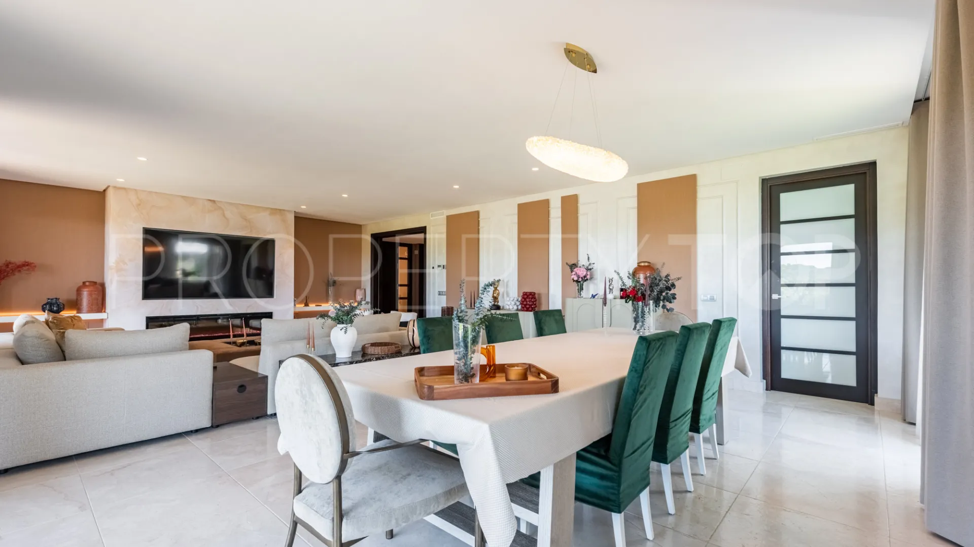 Hacienda de Valderrama apartment for sale