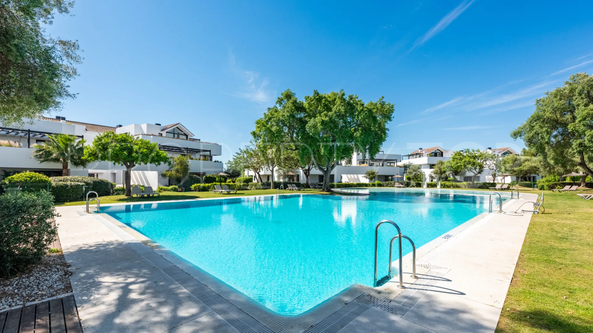 Hacienda de Valderrama apartment for sale