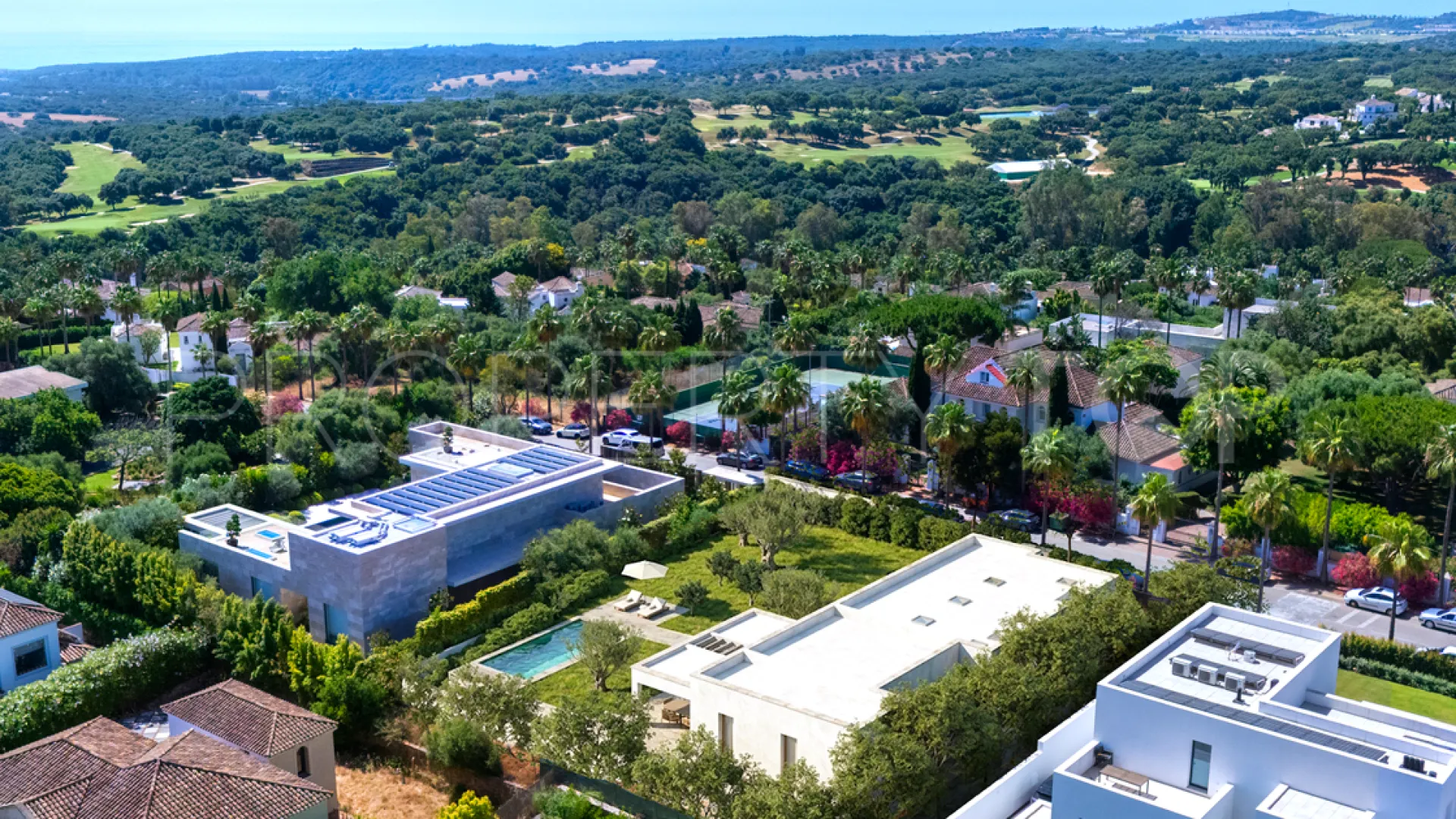 Villa de 6 dormitorios en venta en Zona F