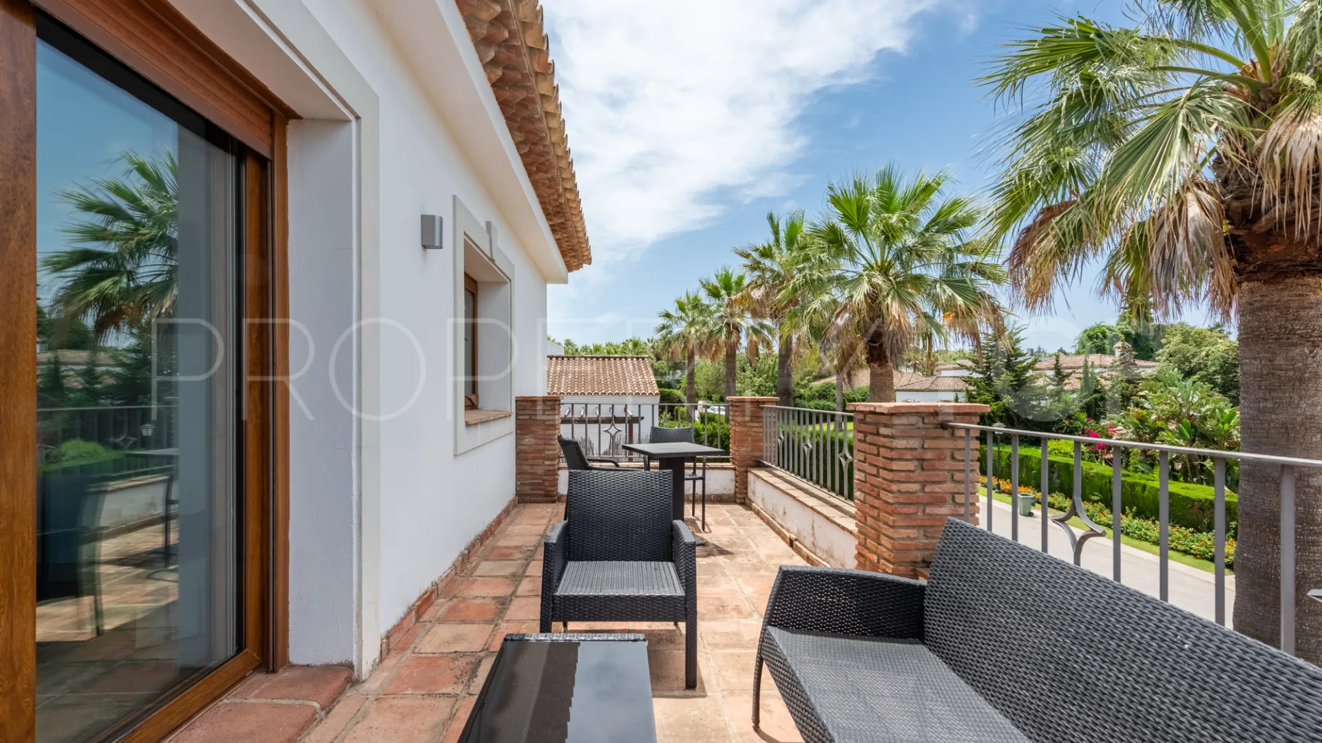 For sale villa in Zona B