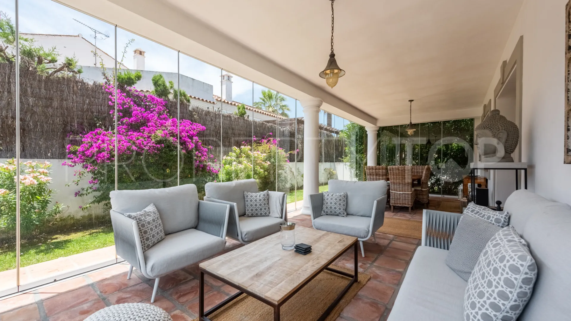 For sale villa in Zona B