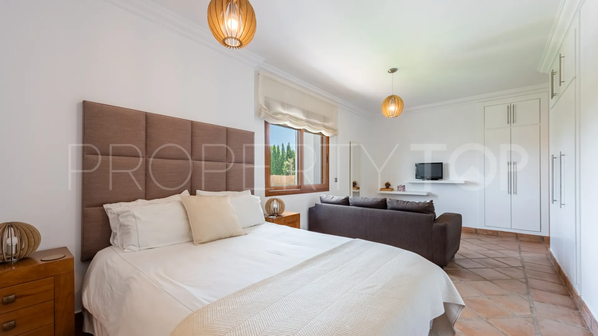 For sale villa in Zona B