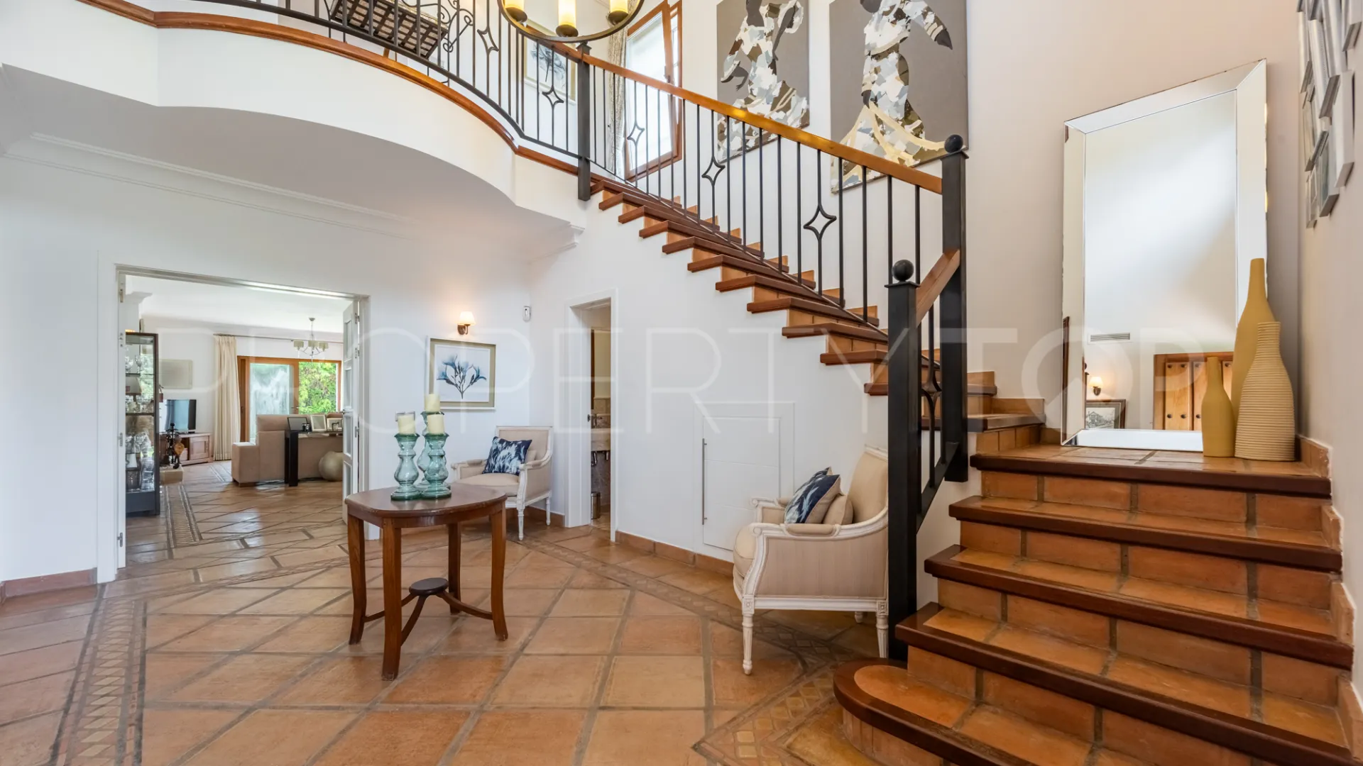 For sale villa in Zona B