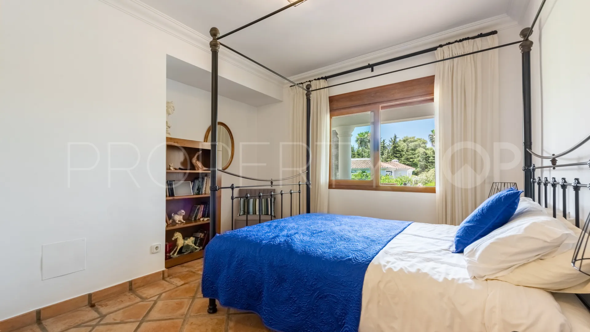 For sale villa in Zona B