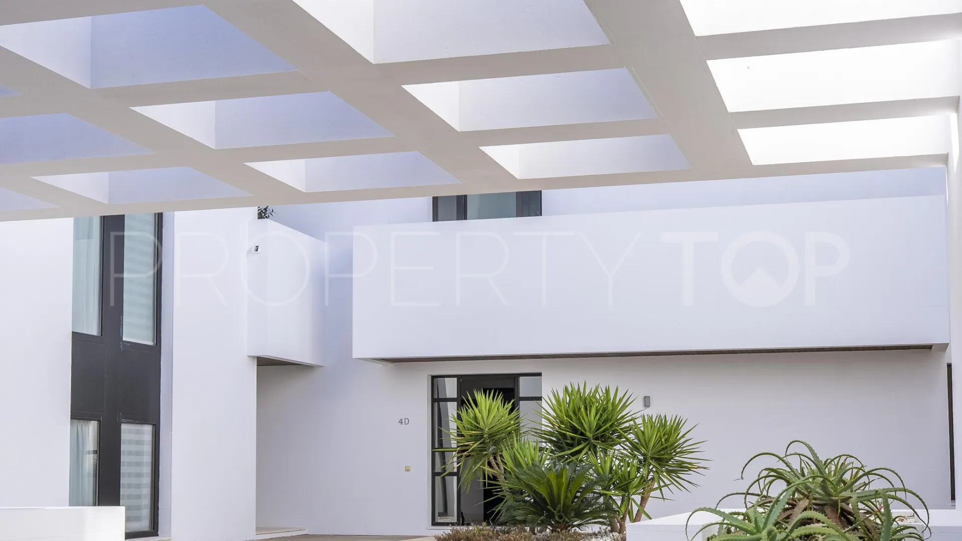 4 bedrooms Hacienda de Valderrama apartment for sale