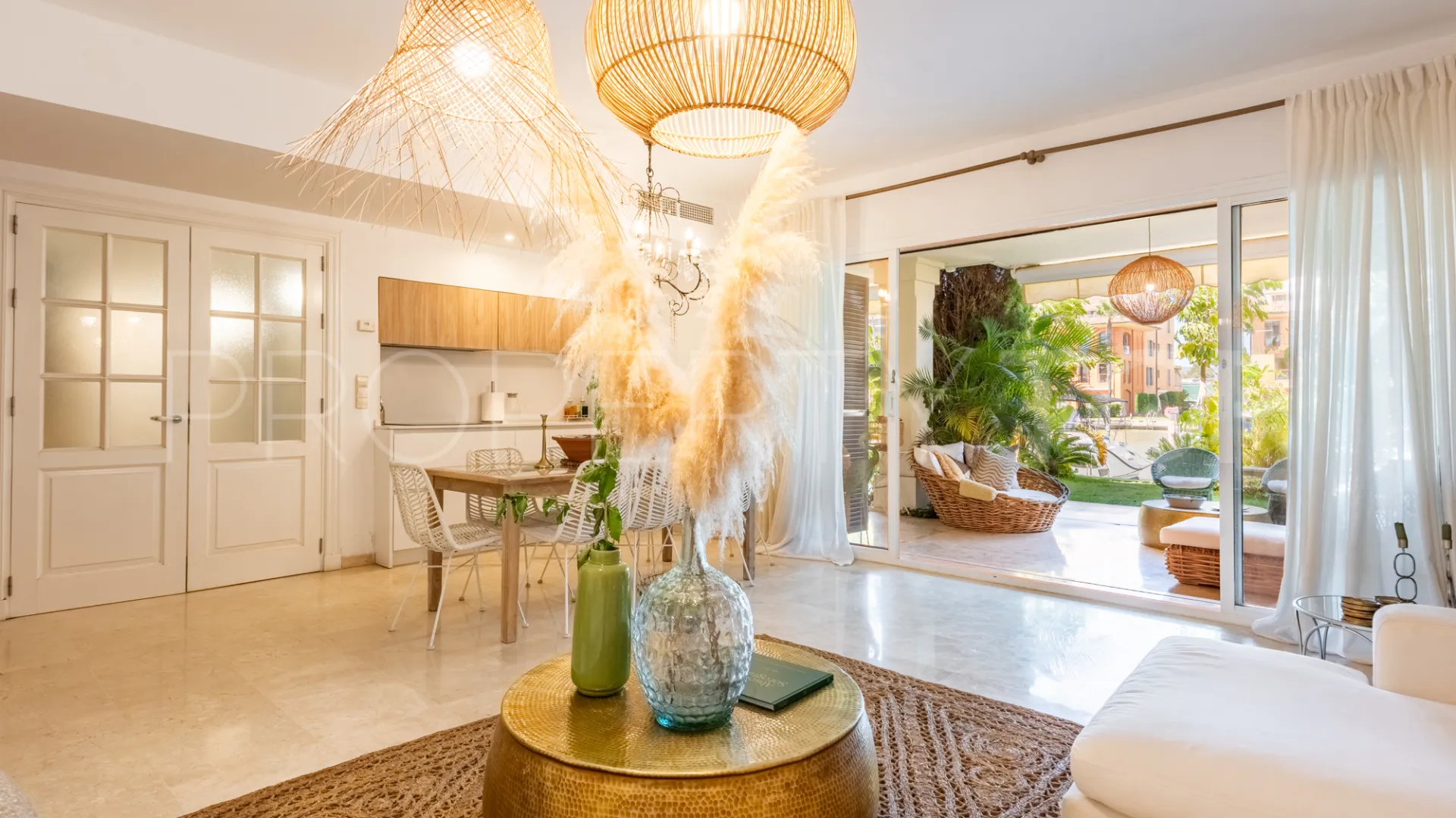 Duplex planta baja de 4 dormitorios en venta en Isla del Pez Volador