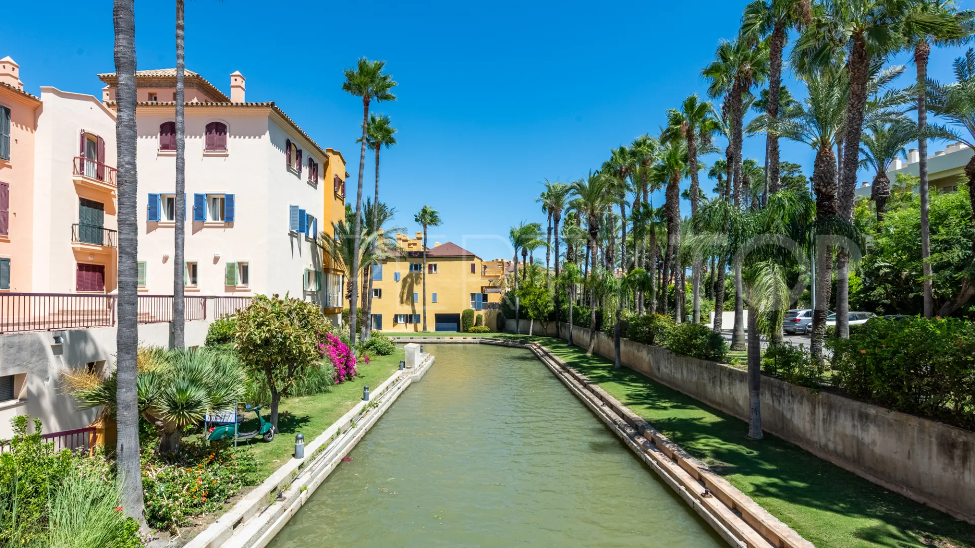 Duplex planta baja de 4 dormitorios en venta en Isla del Pez Volador