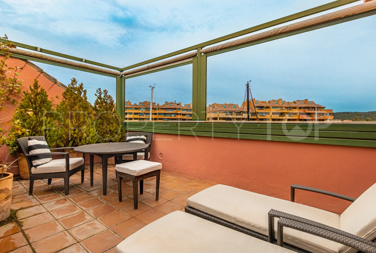 Se vende apartamento en Ribera del Obispo