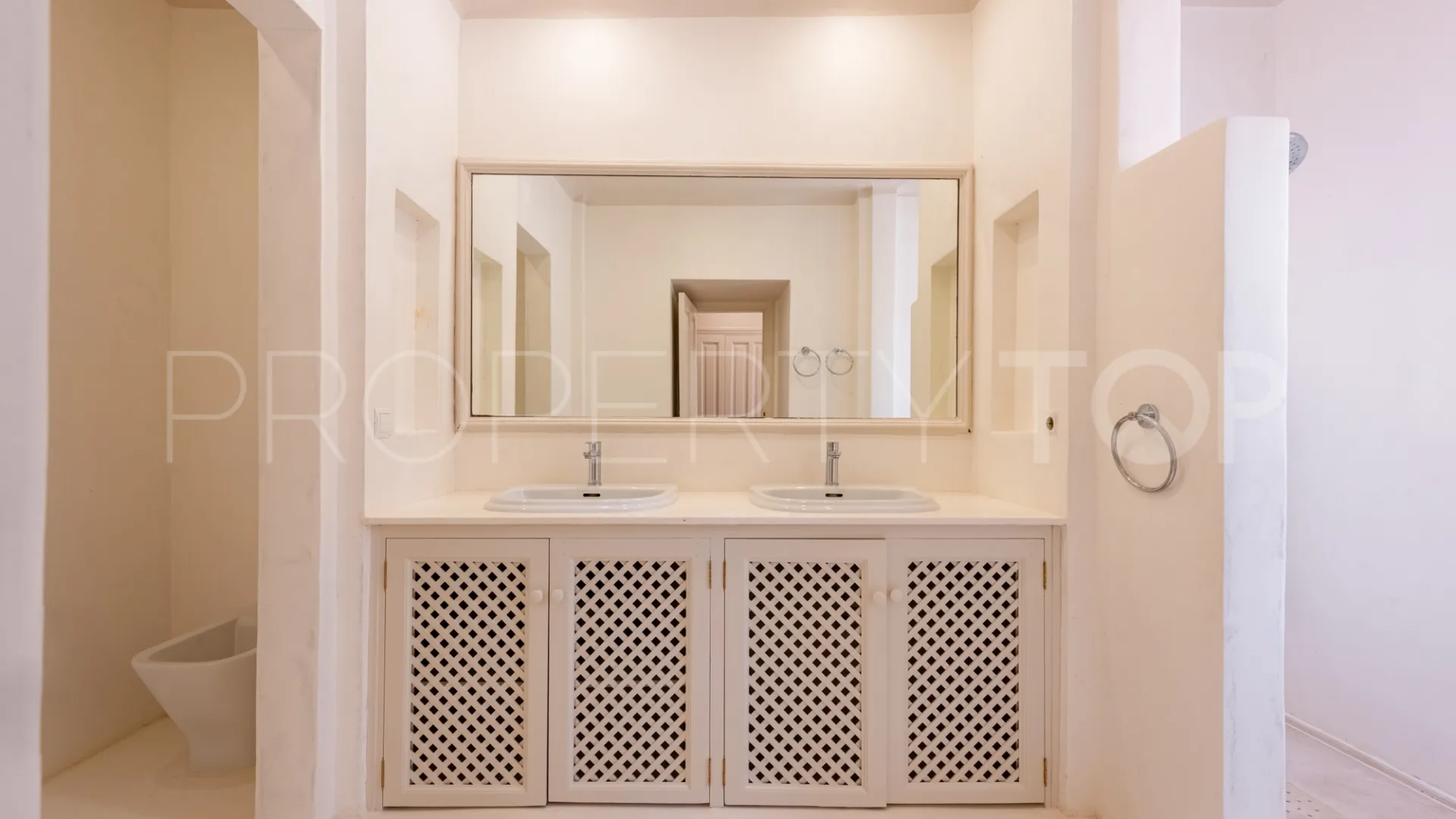 For sale Zona C 4 bedrooms villa