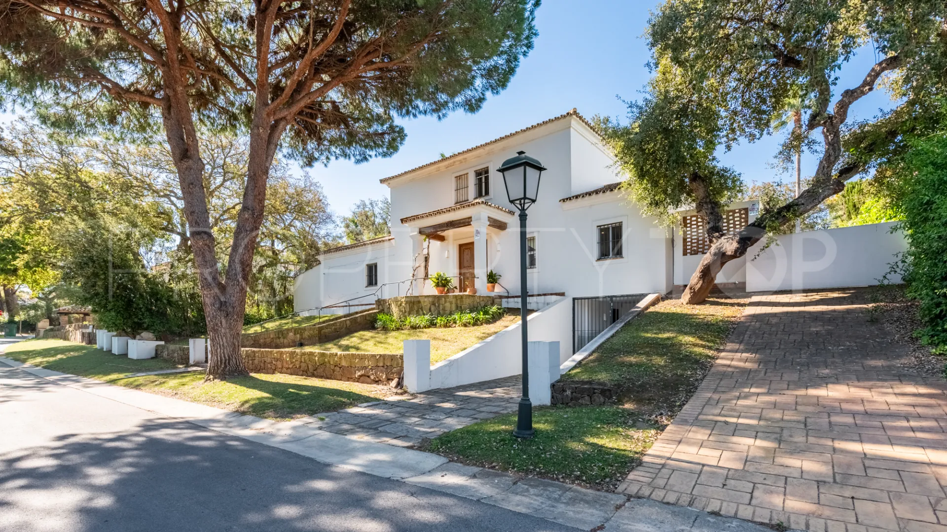 For sale Zona C 4 bedrooms villa