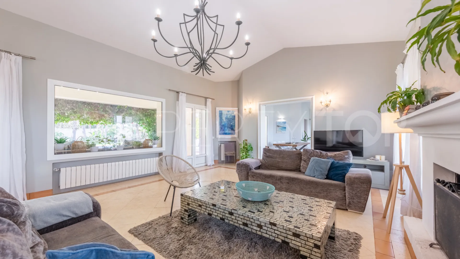 For sale villa in Zona F with 4 bedrooms