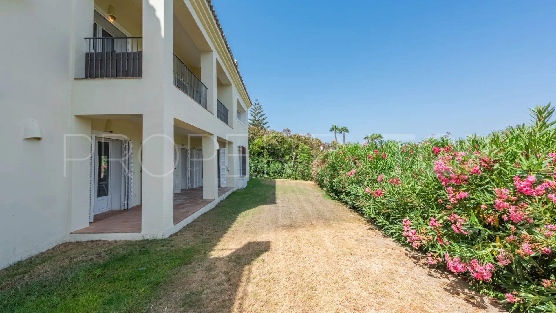 For sale villa in Zona F with 4 bedrooms