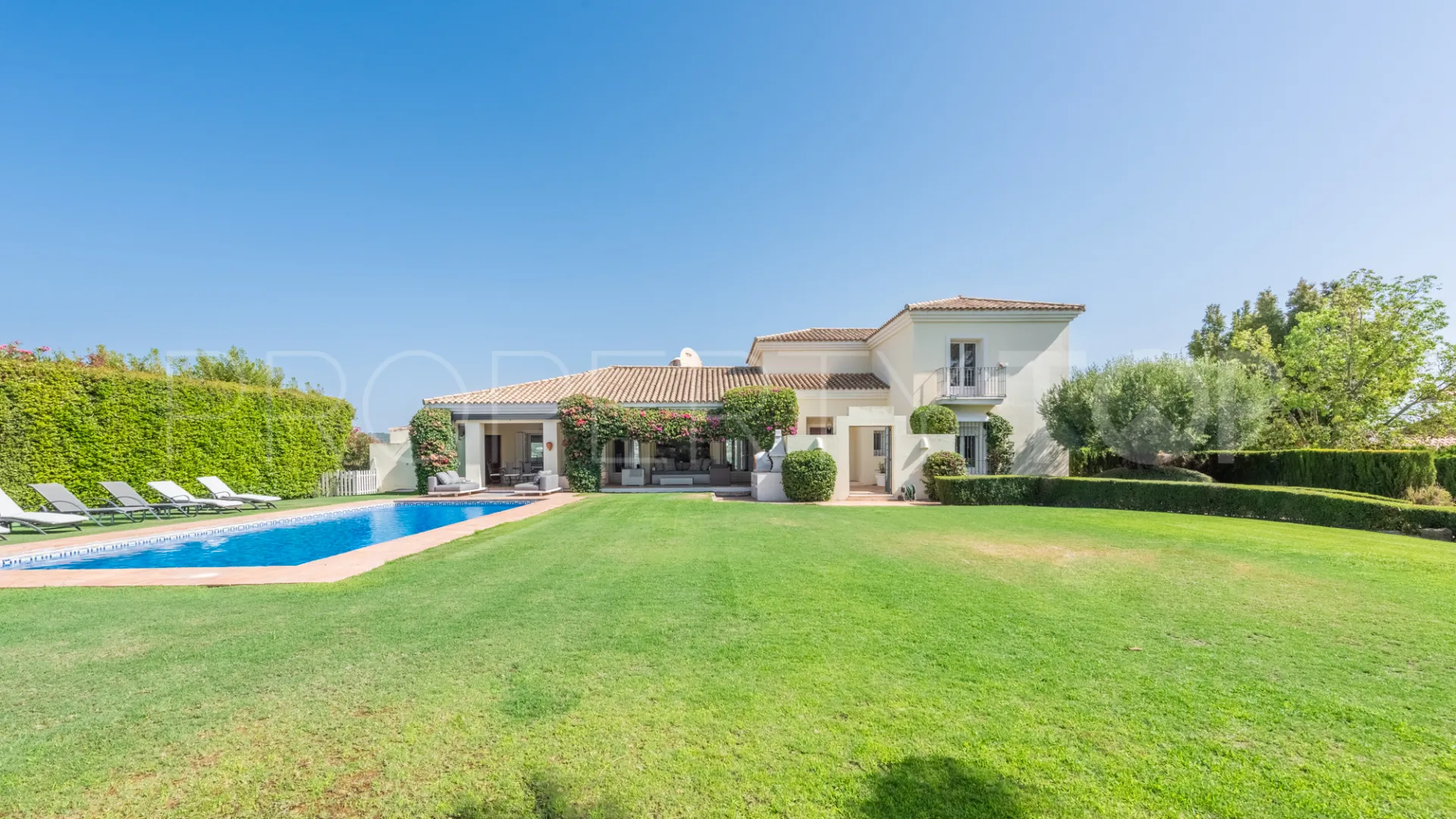 For sale villa in Zona F with 4 bedrooms
