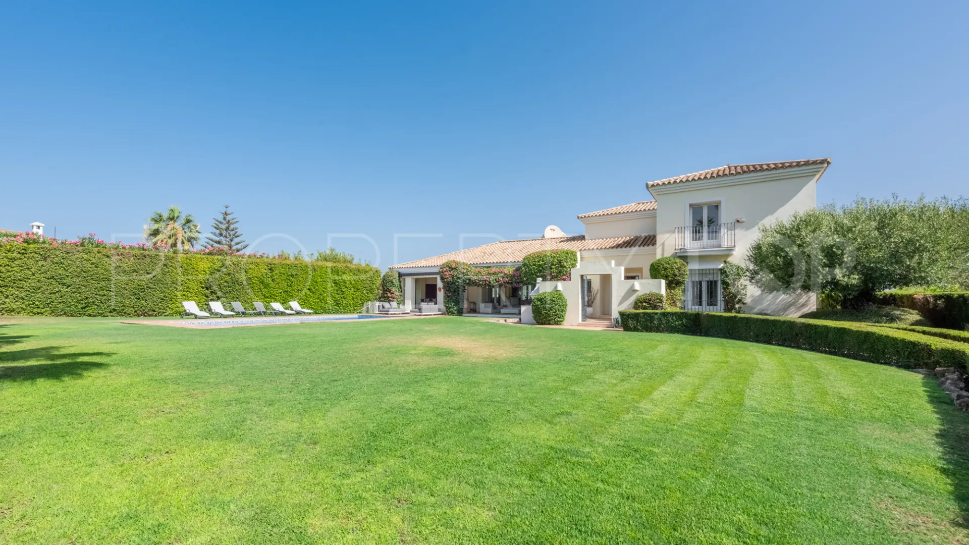 For sale villa in Zona F with 4 bedrooms