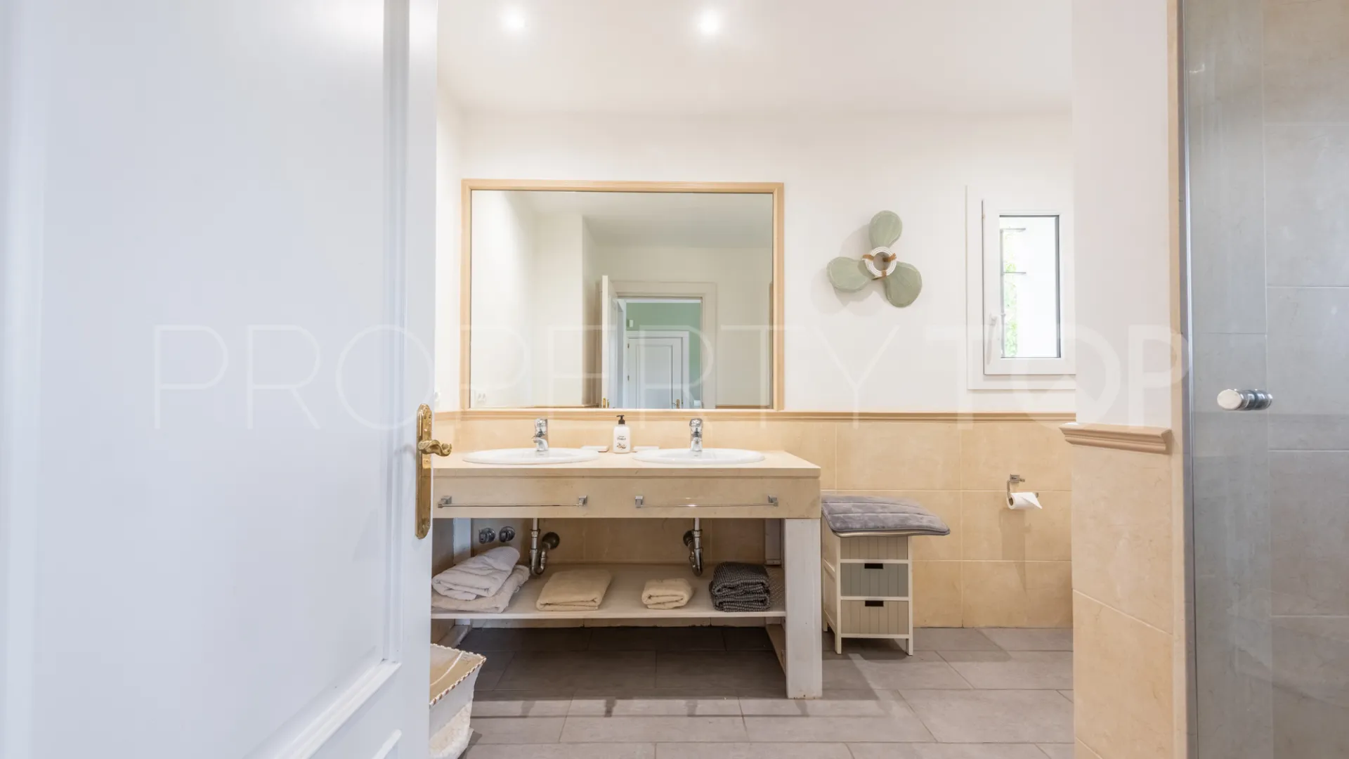 For sale villa in Zona F with 4 bedrooms