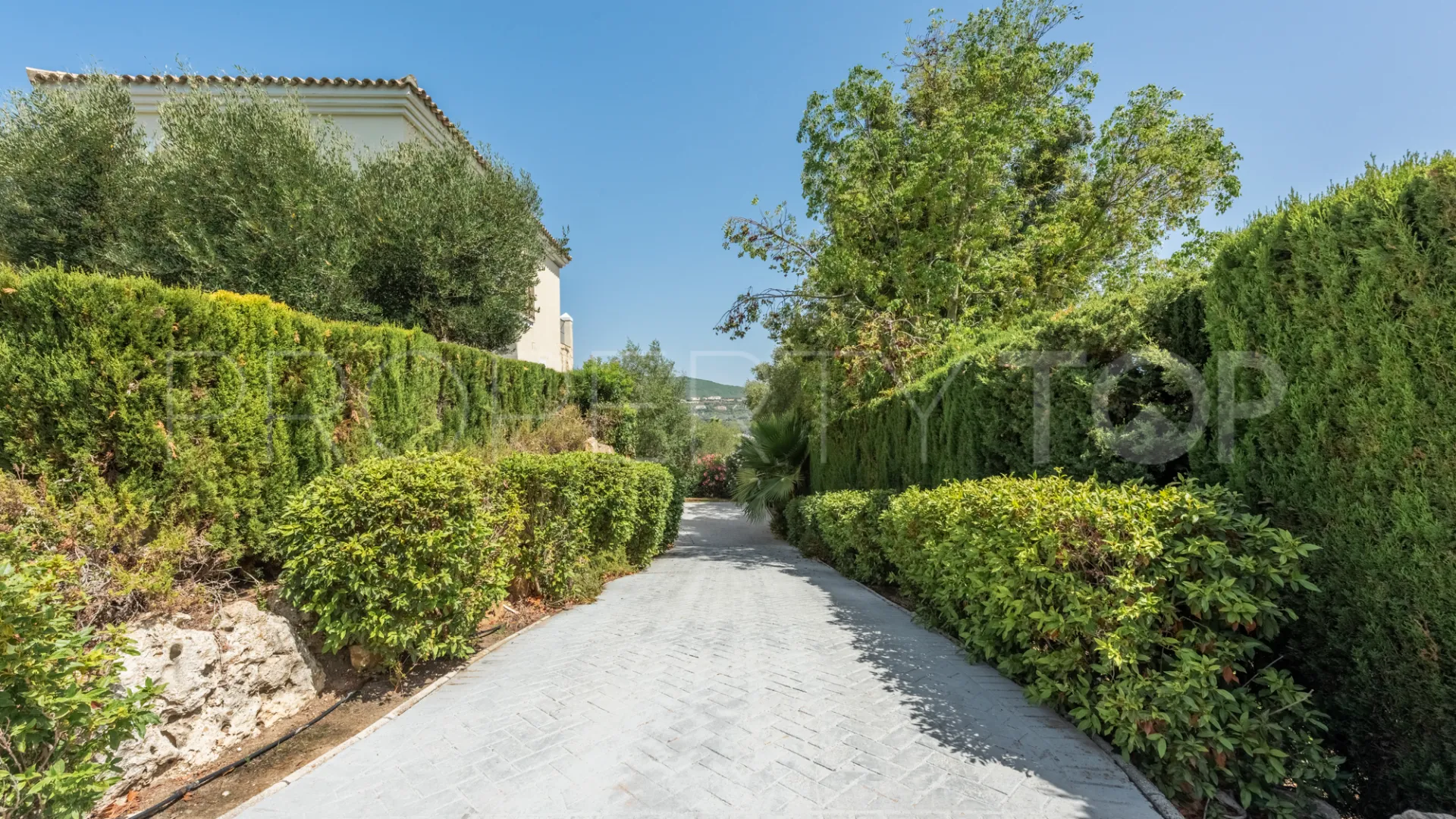 For sale villa in Zona F with 4 bedrooms