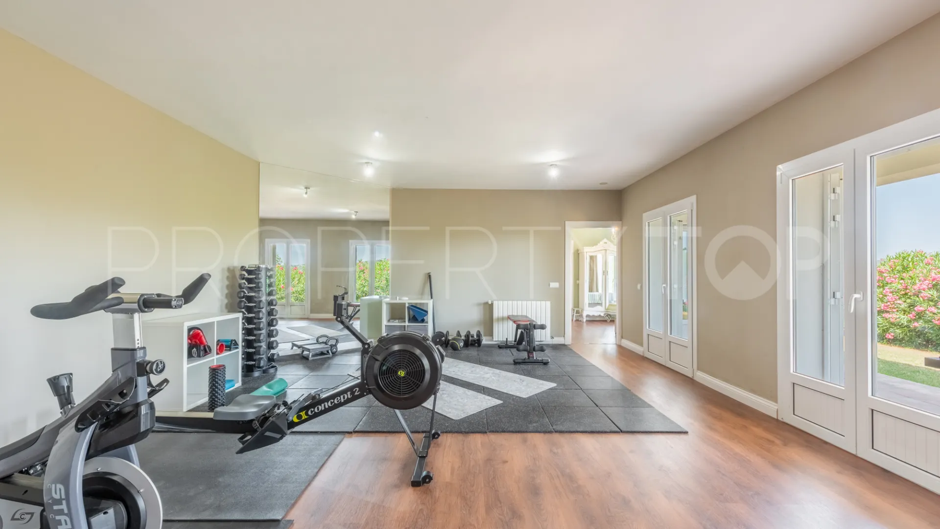 For sale villa in Zona F with 4 bedrooms