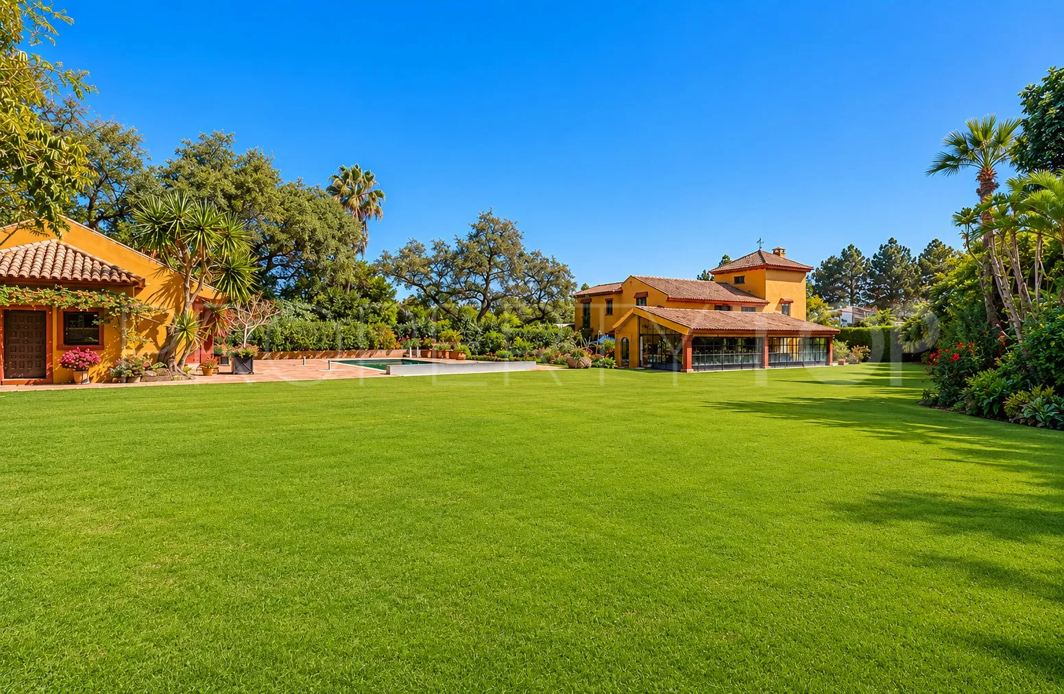 7 bedrooms villa in Zona A for sale