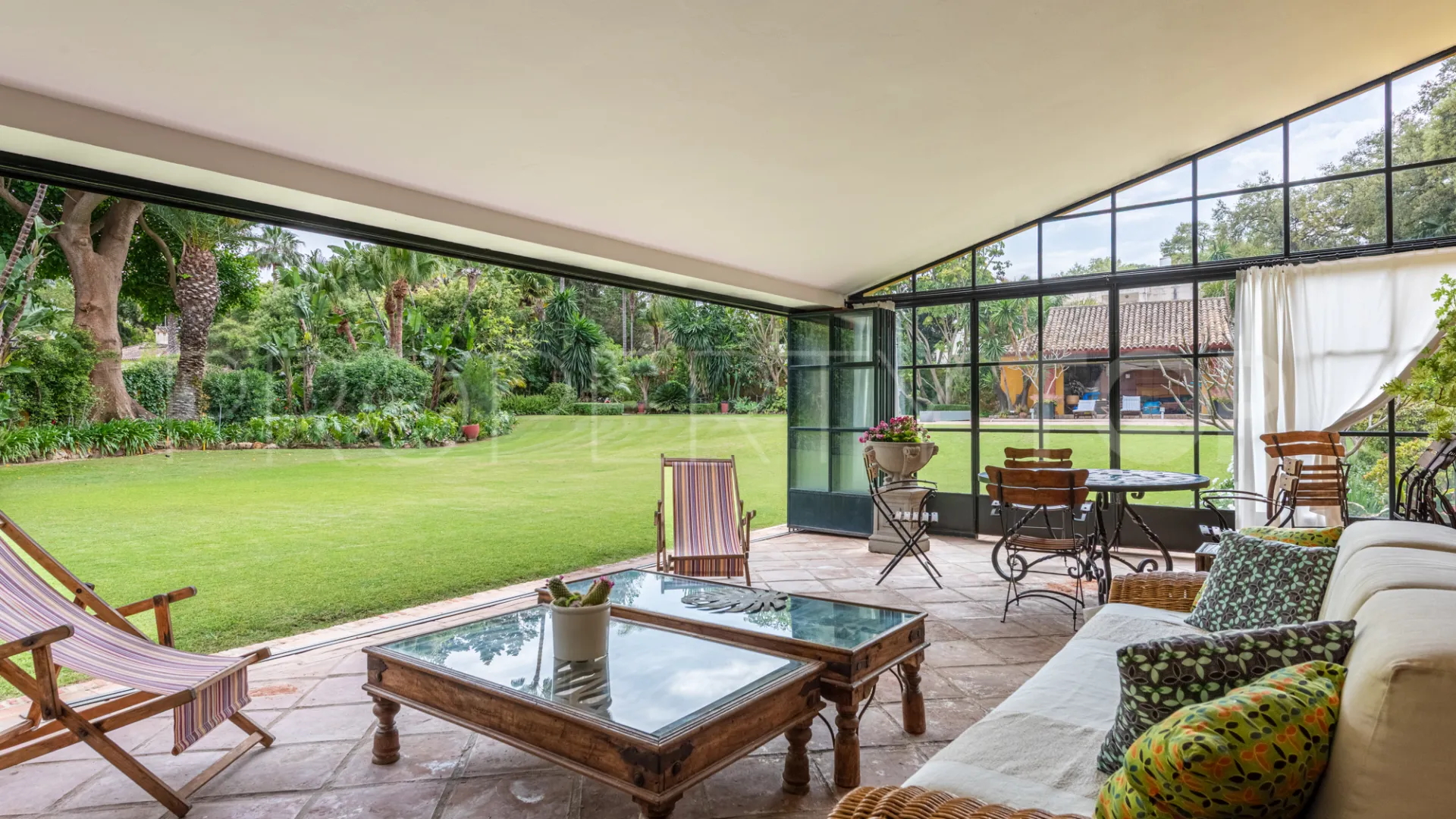 7 bedrooms villa in Zona A for sale