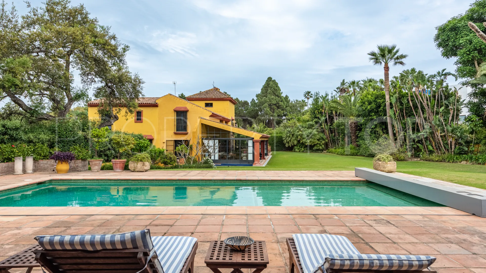 7 bedrooms villa in Zona A for sale