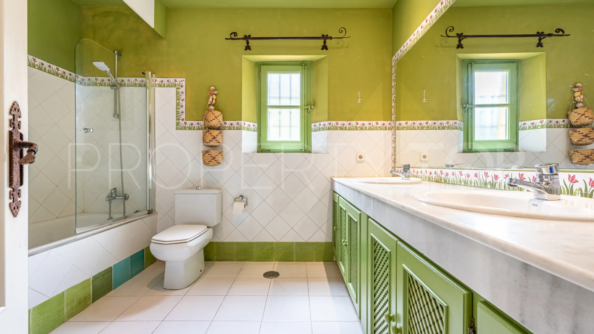 7 bedrooms villa in Zona A for sale
