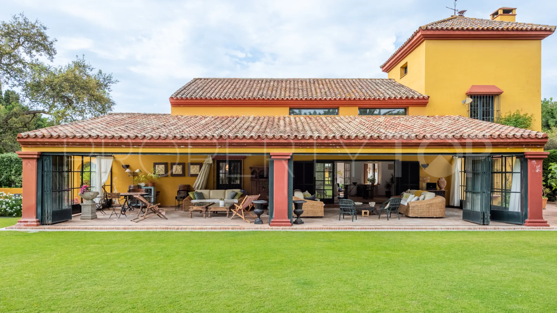 7 bedrooms villa in Zona A for sale