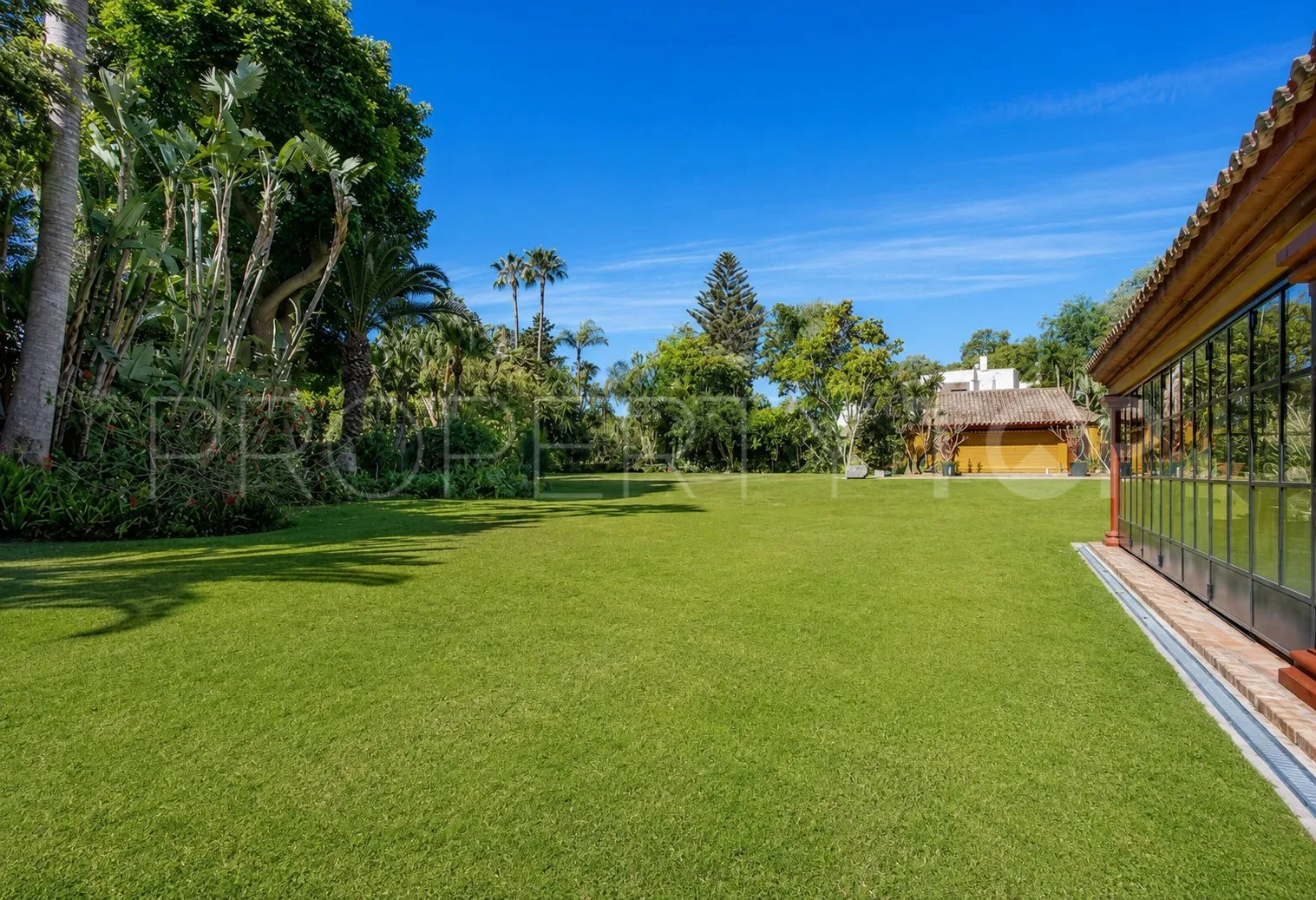 7 bedrooms villa in Zona A for sale
