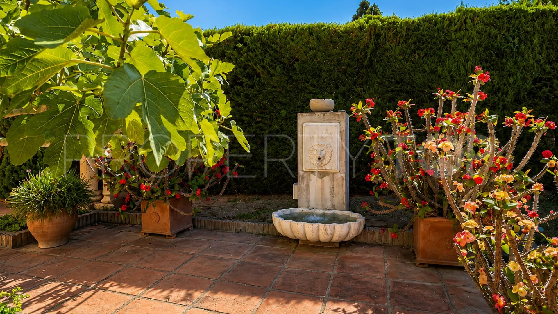 7 bedrooms villa in Zona A for sale
