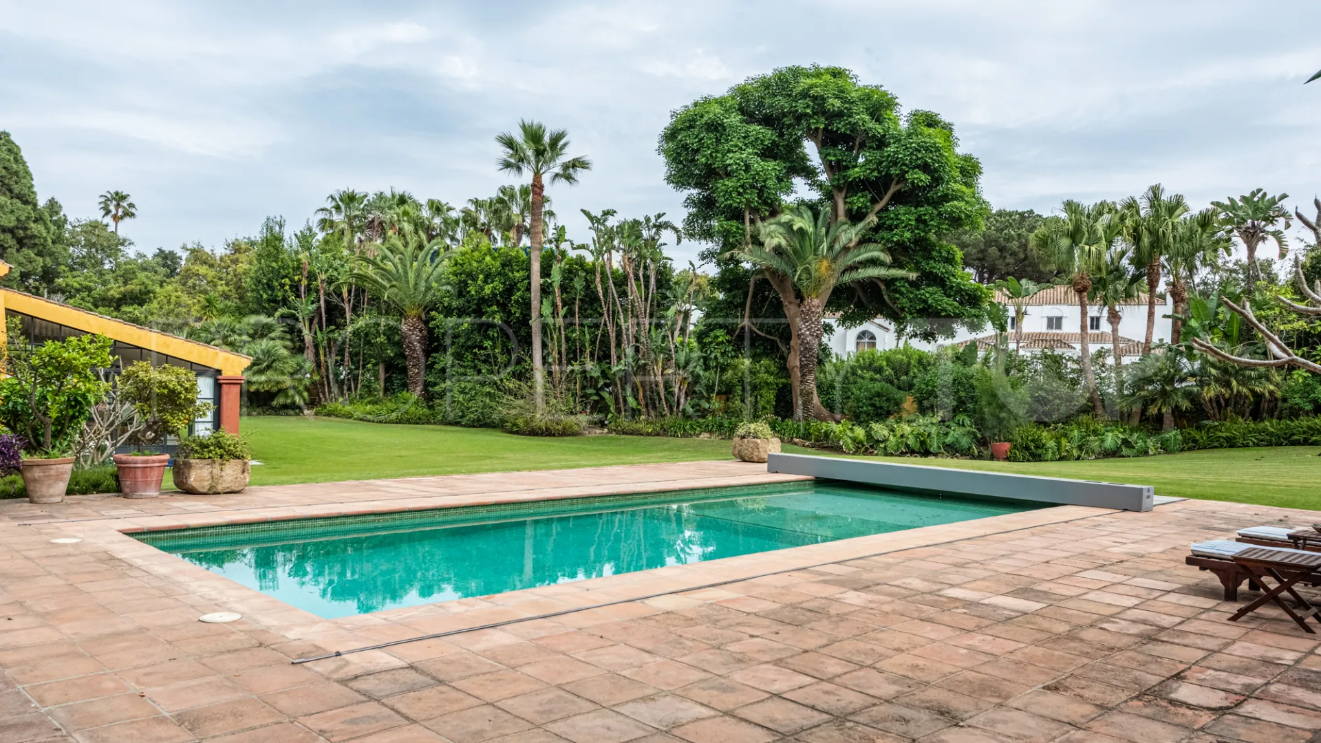 7 bedrooms villa in Zona A for sale