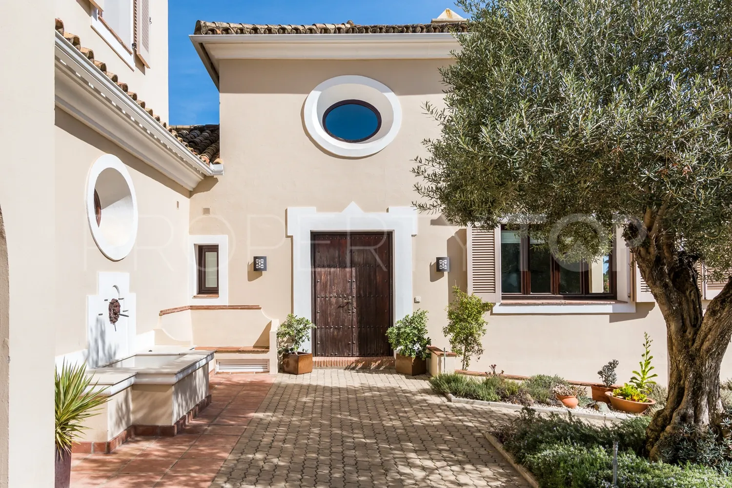 Zona F villa for sale