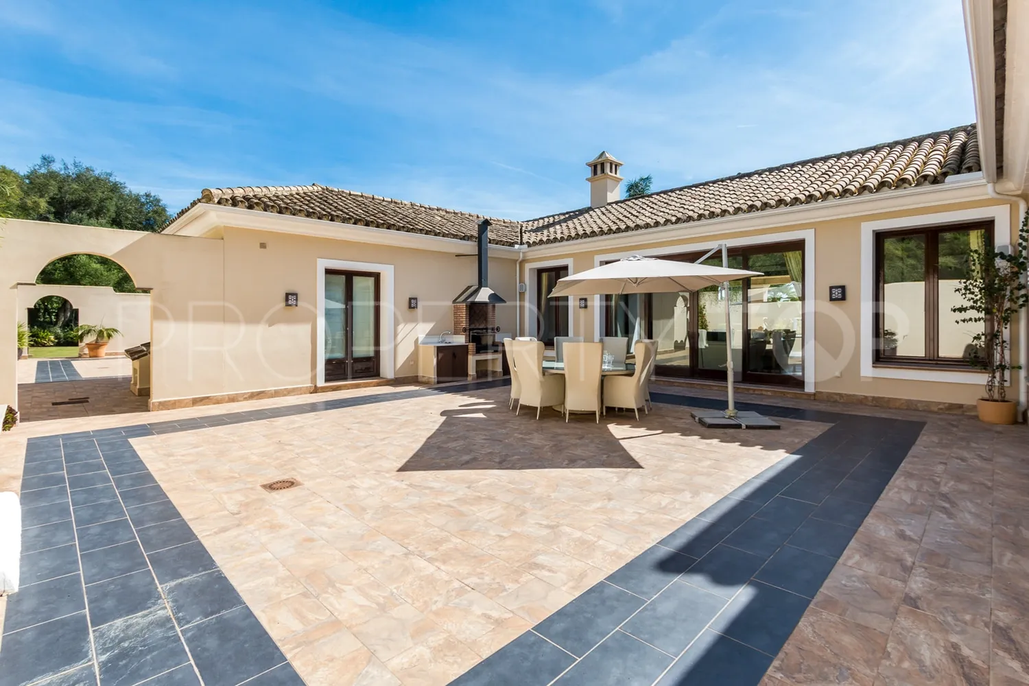 Zona F villa for sale