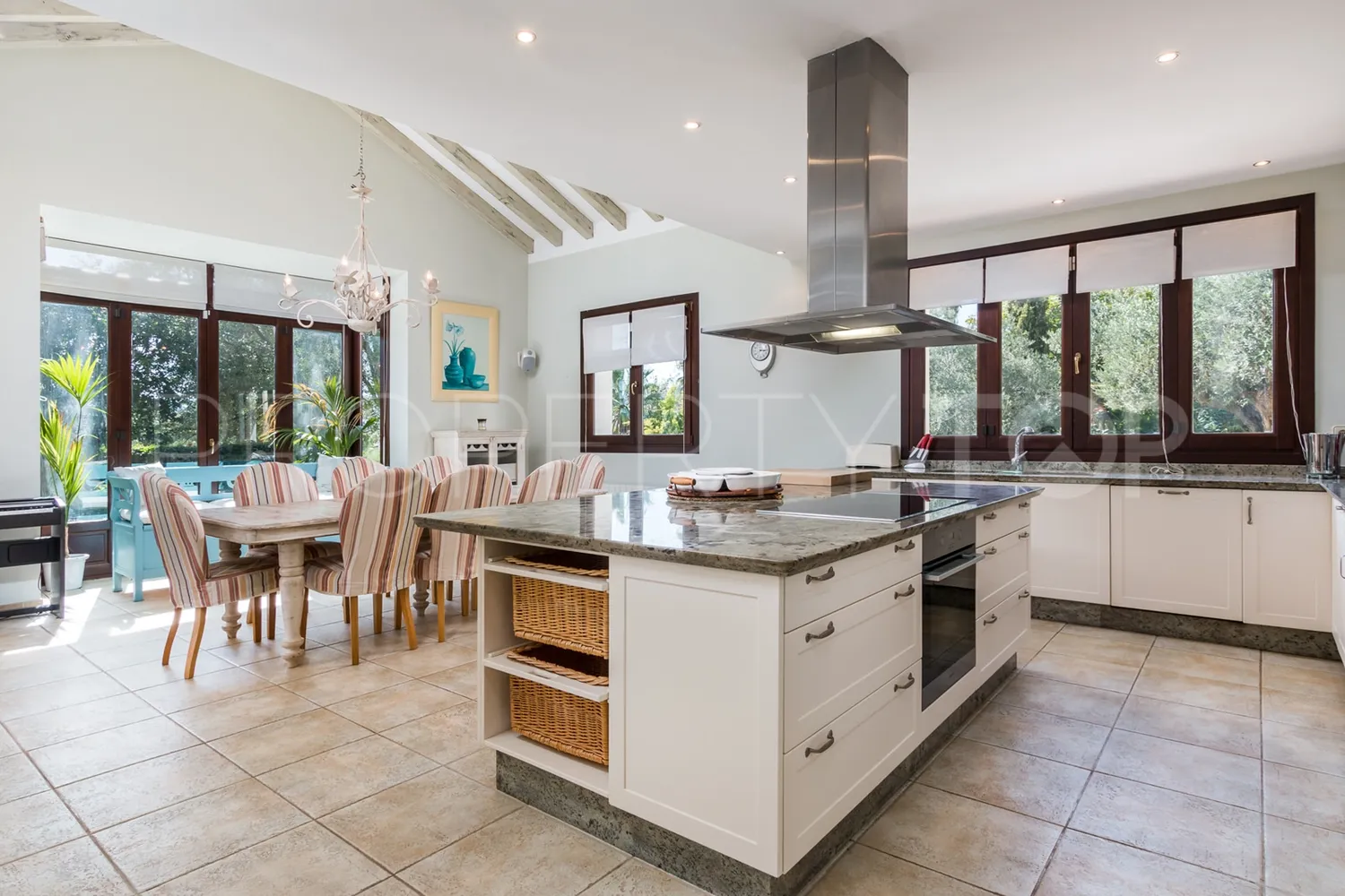 Zona F villa for sale