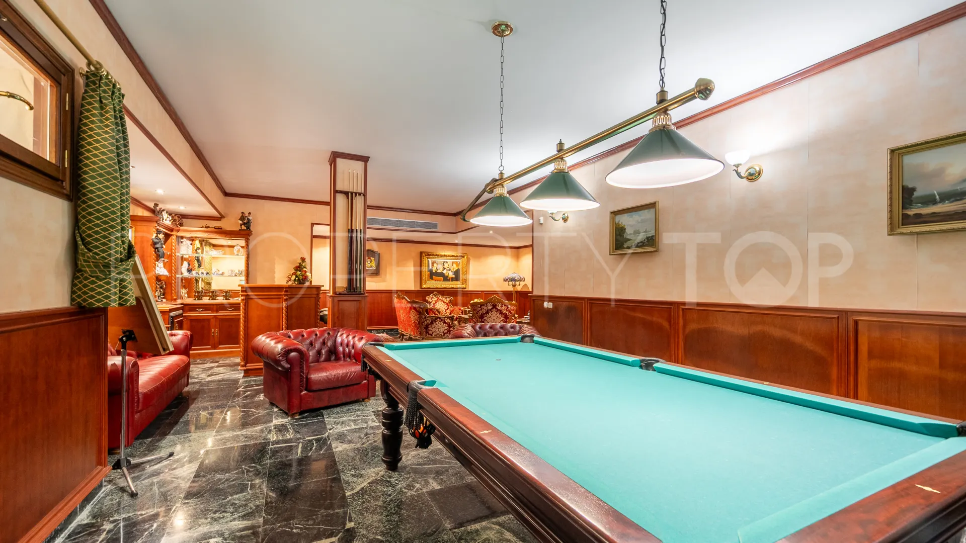 Villa en venta de 5 dormitorios en Sierra Blanca