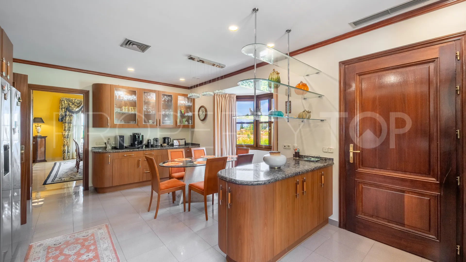Villa en venta de 5 dormitorios en Sierra Blanca