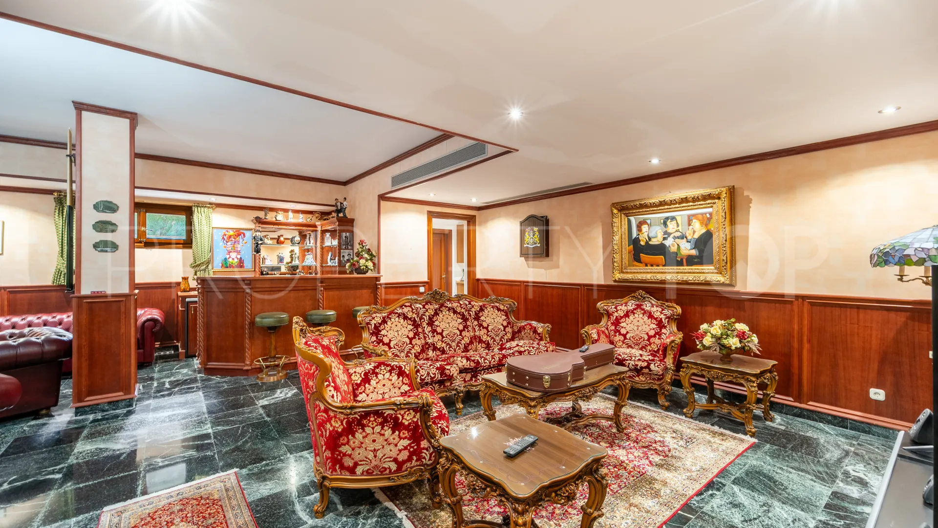 Villa en venta de 5 dormitorios en Sierra Blanca