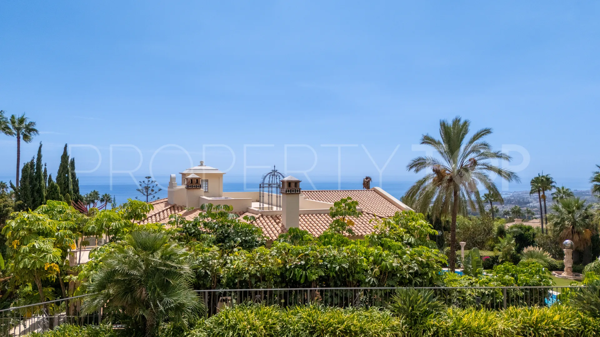 Villa en venta de 5 dormitorios en Sierra Blanca