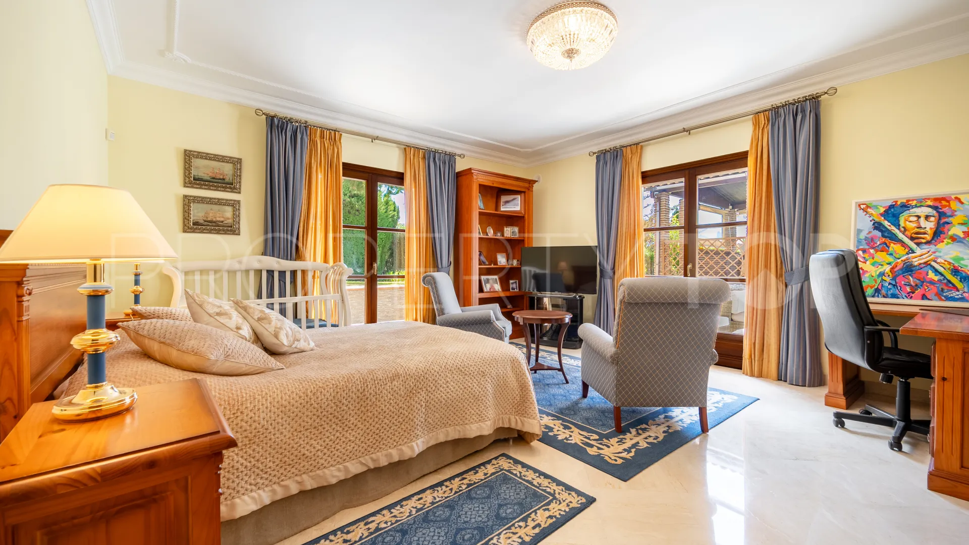 Villa en venta de 5 dormitorios en Sierra Blanca