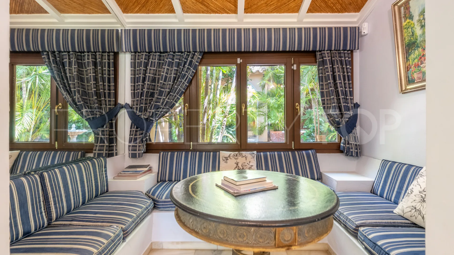 Villa de 8 dormitorios en venta en Altos del Rodeo