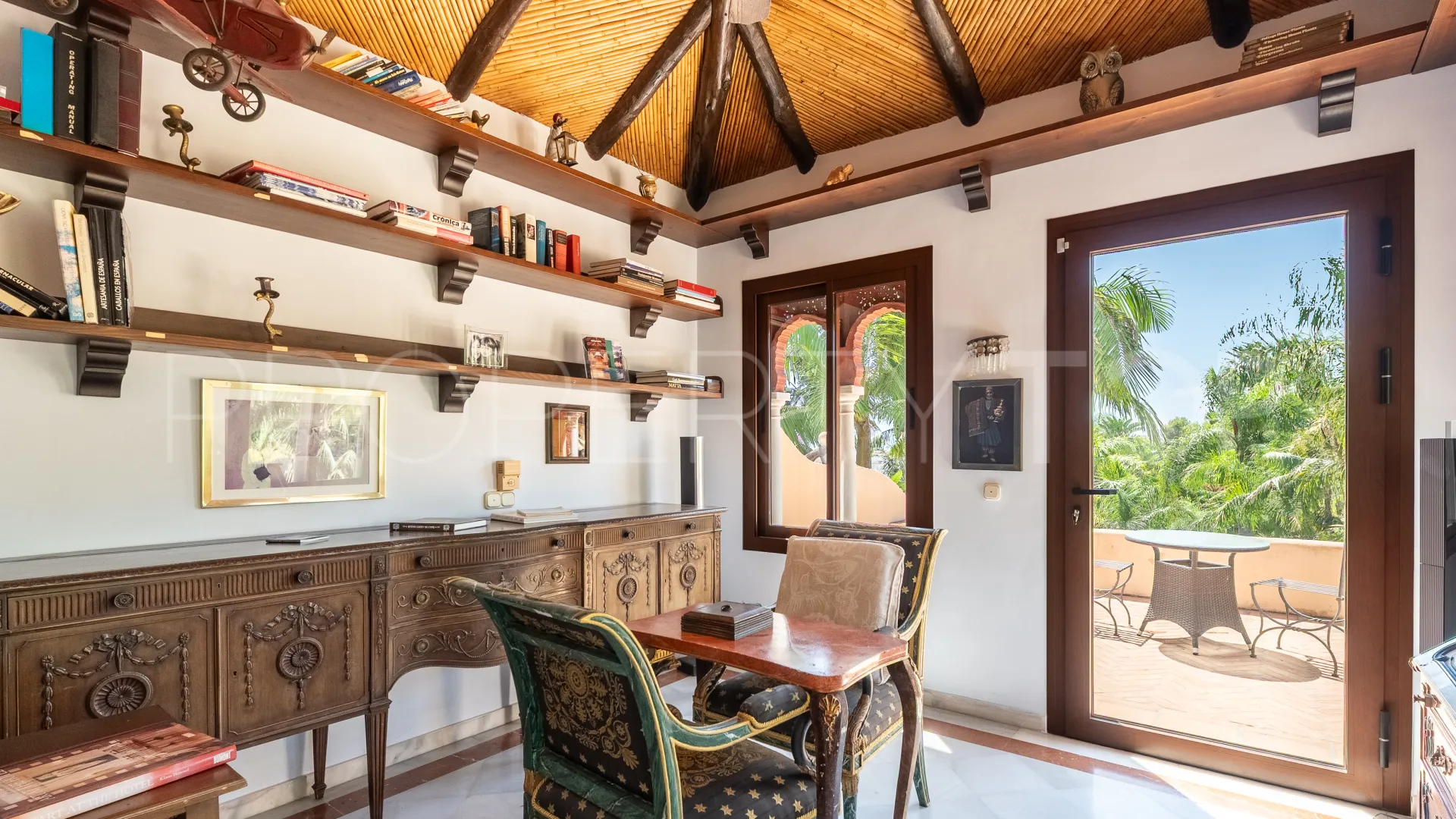 Villa de 8 dormitorios en venta en Altos del Rodeo